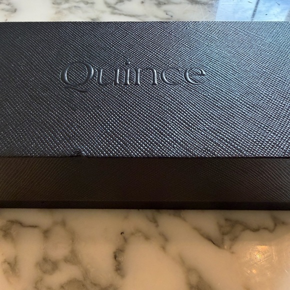 NIB Quince Maldives Polarized Acetate Black Sunglasses with Grey Lens - Picture 14 of 14